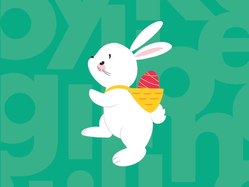 En sød hvid påskehare går afsted med en kurv på ryggen på en grøn baggrund.